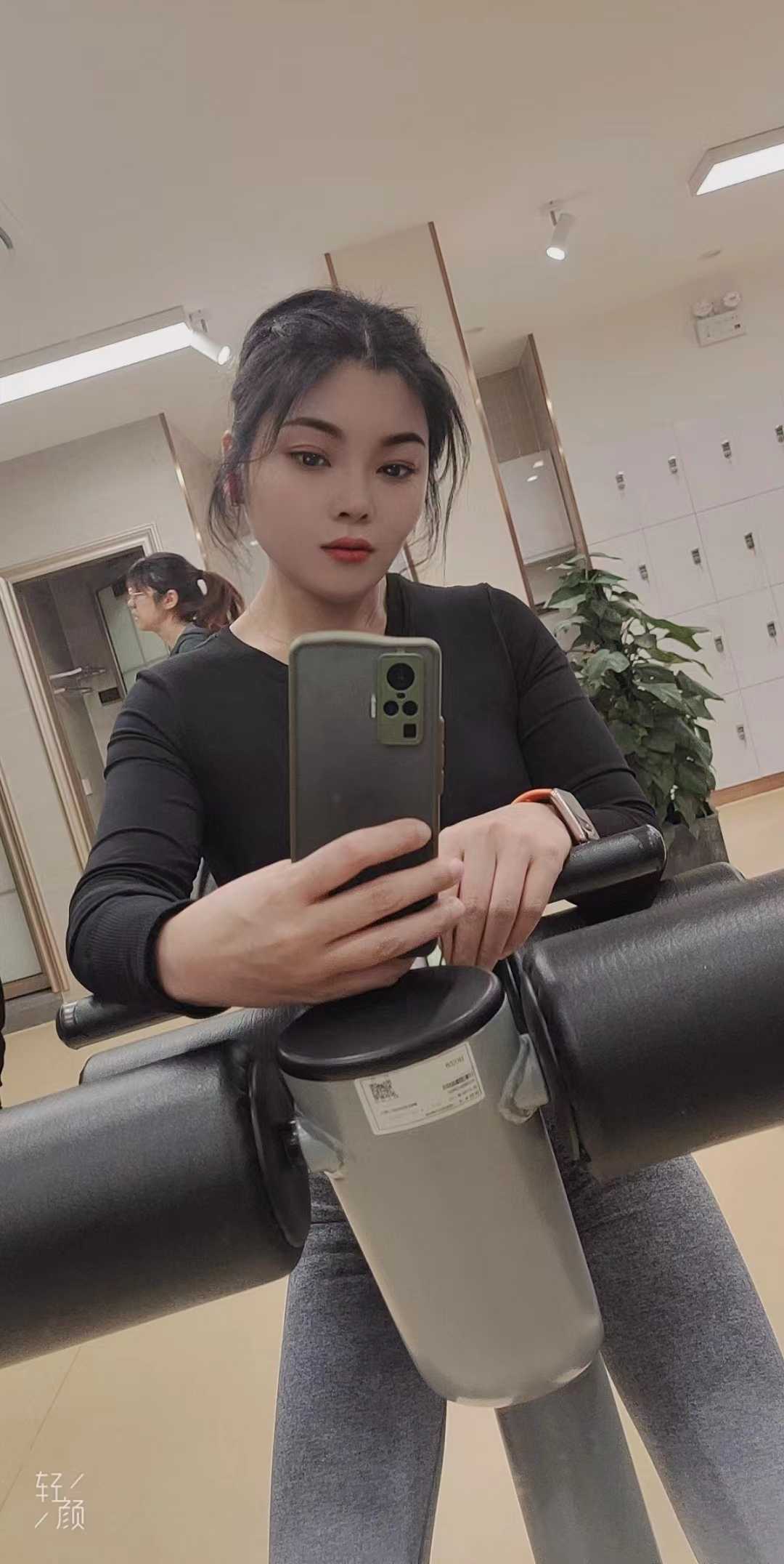 健身妹子，紧致水多