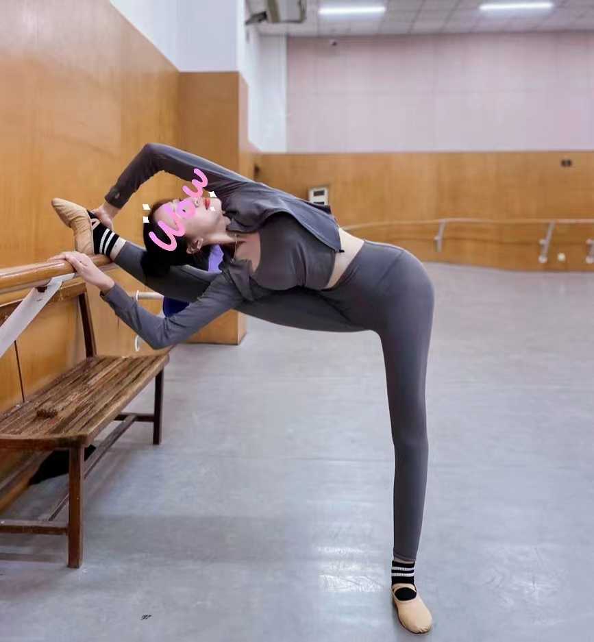 健身妹子，你懂的，值得一试