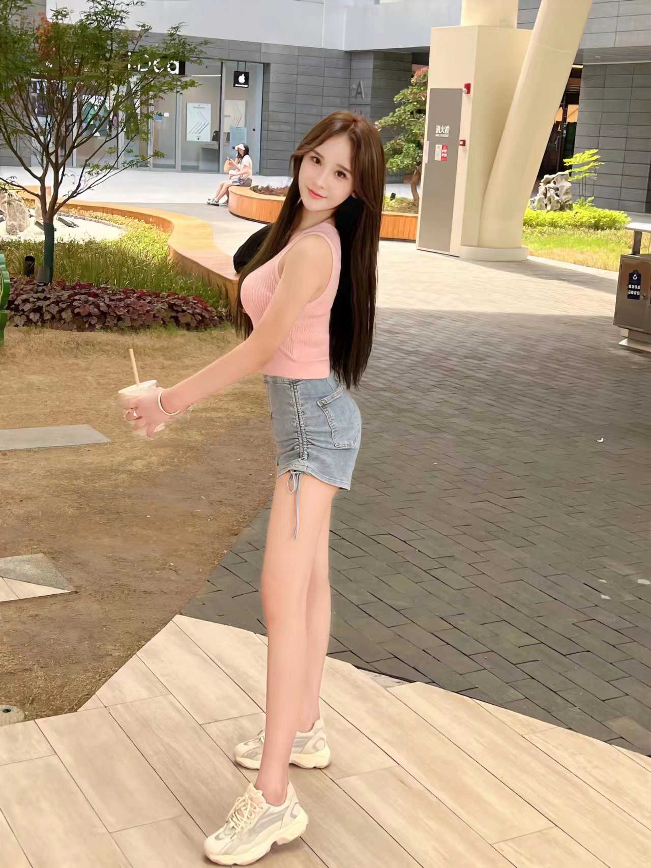 遇到宝了，腿长腰细胸大臀翘，性价比高