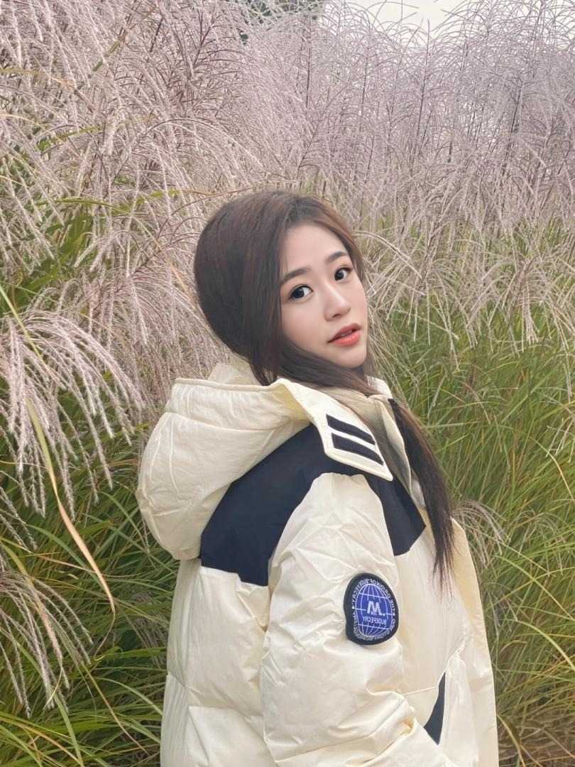 武侯区很乖的兼职女孩