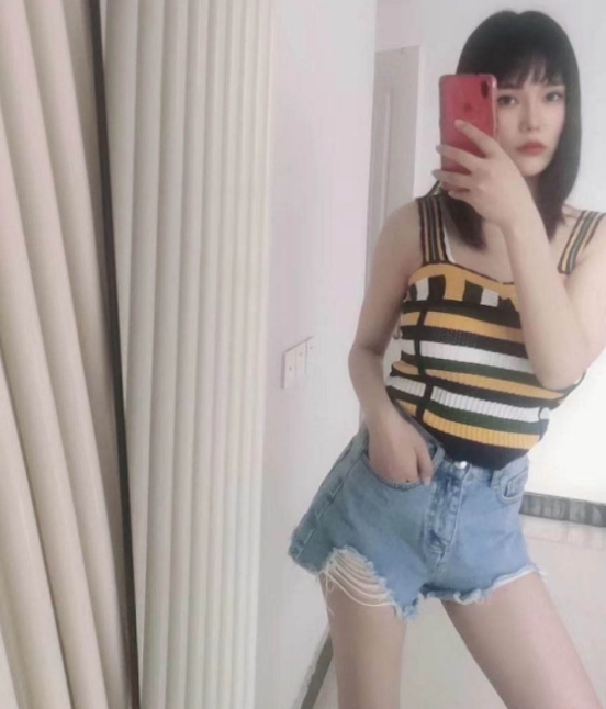 朋友介绍的小Sao货