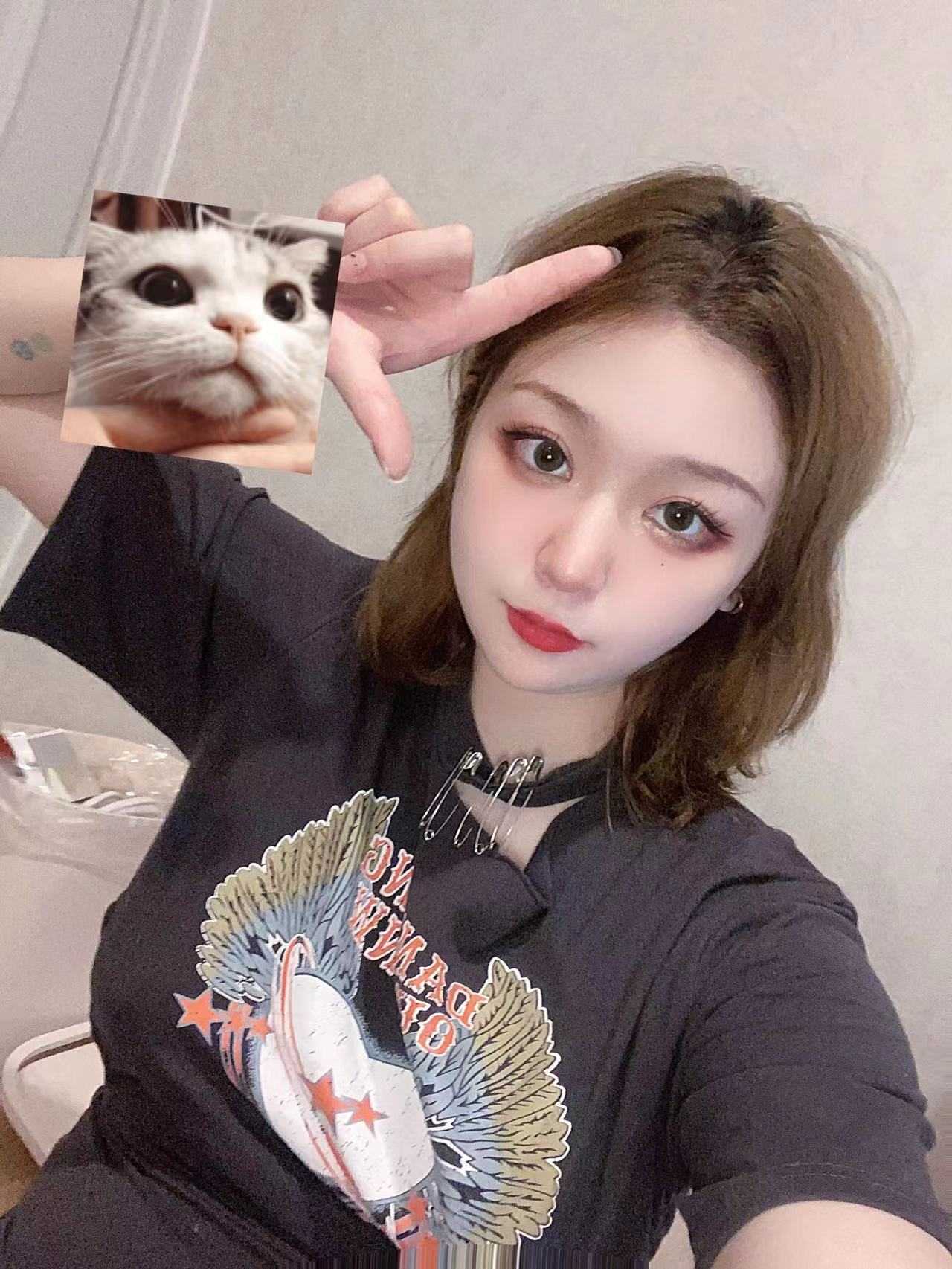 年轻漂亮，粉粉嫩嫩