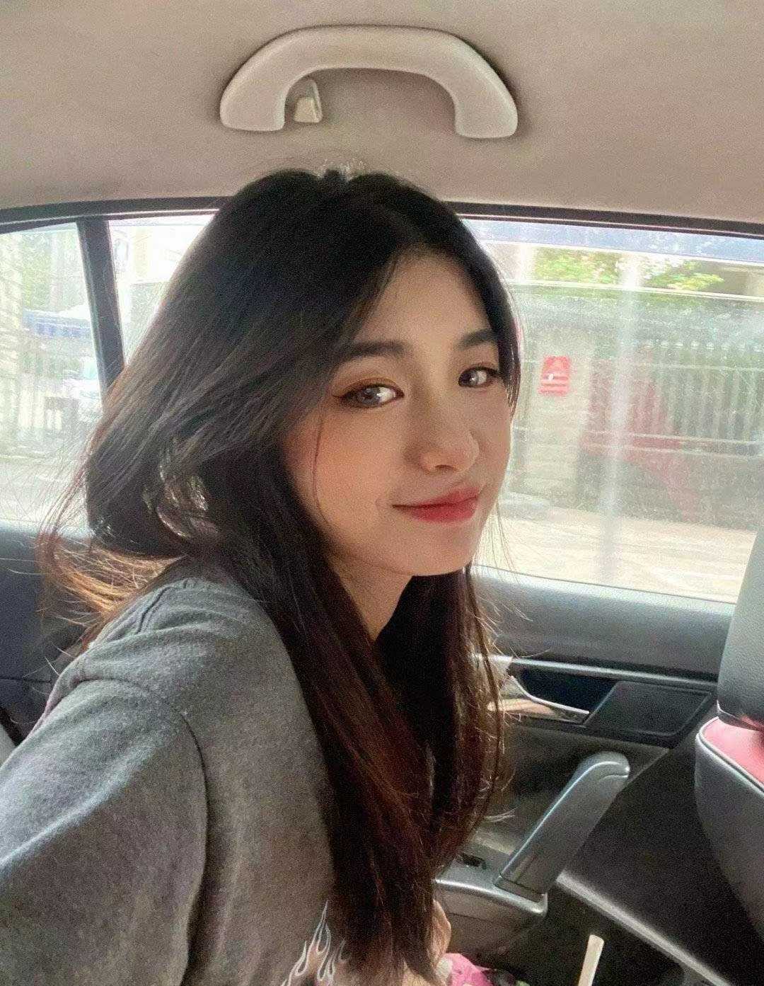 年轻漂亮粉嫩水多