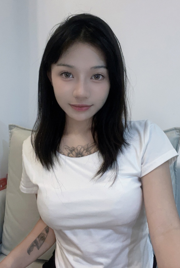 超级嫩嫩的小美女，水多多