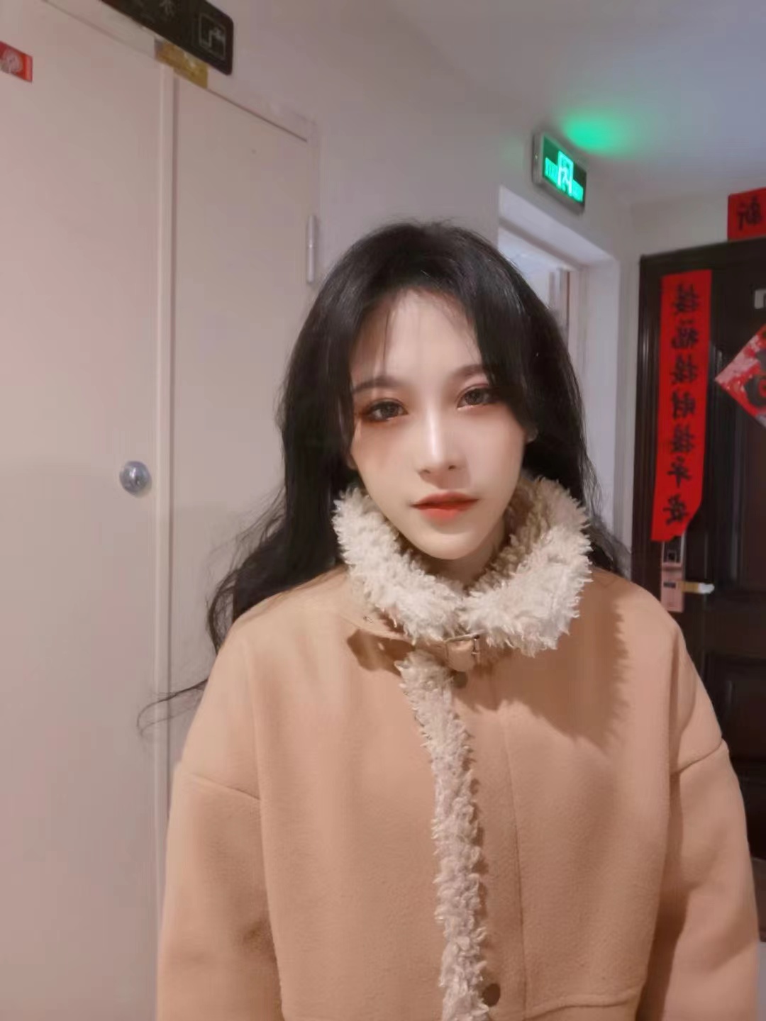 一切都很配合，可以选择各种制服丝袜