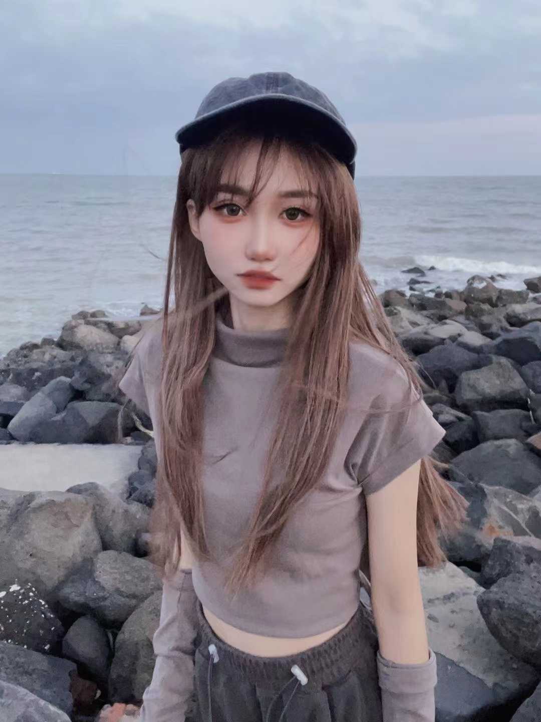 年轻可爱妹子