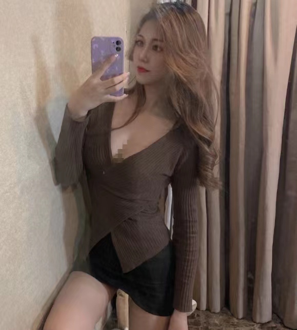 颜值身材很不错的妹子