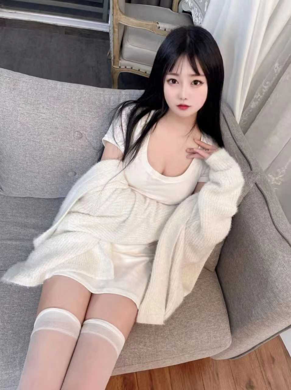 大长腿美丽小妹妹