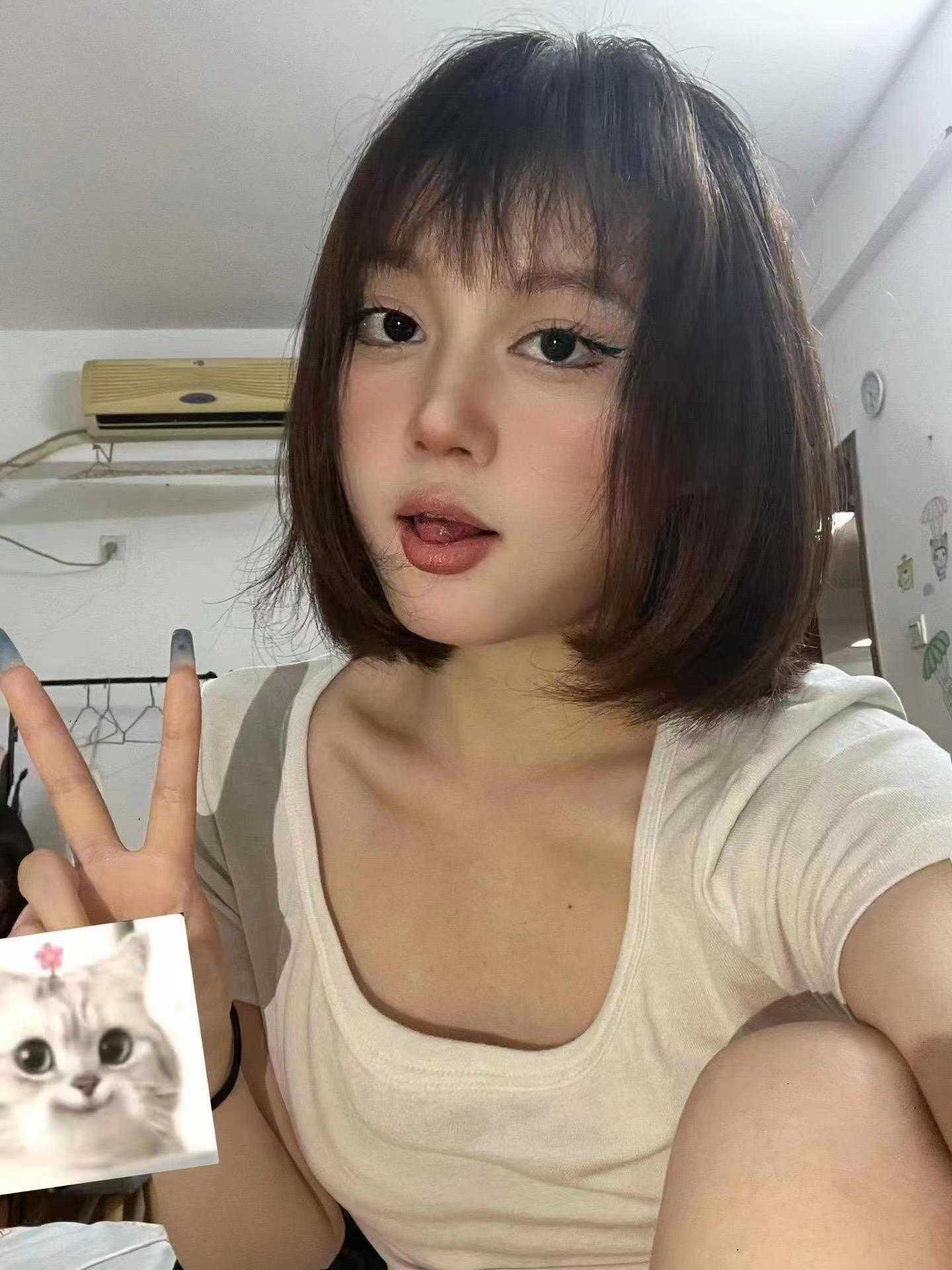 值得一试的大波美女