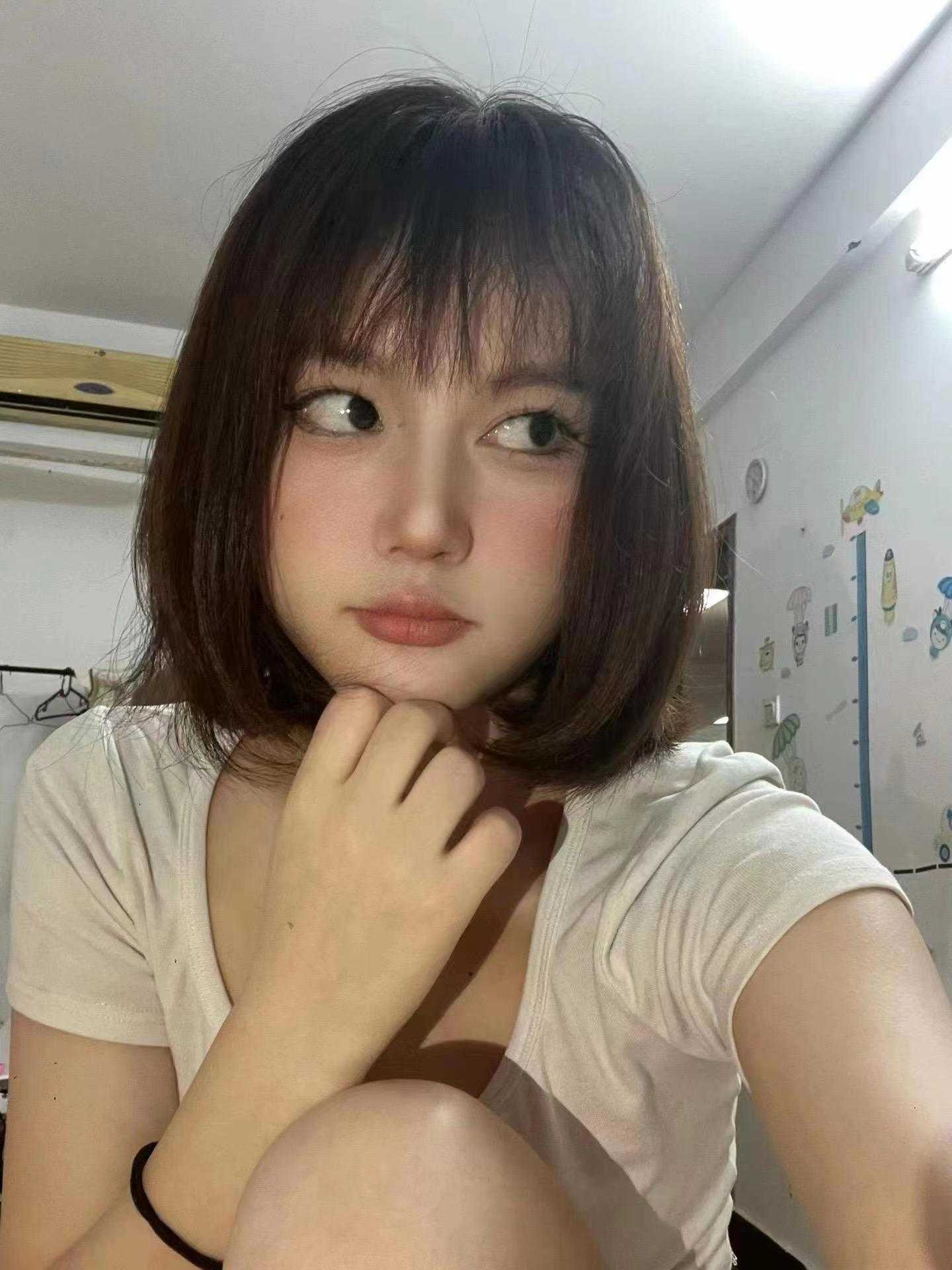 值得一试的大波美女