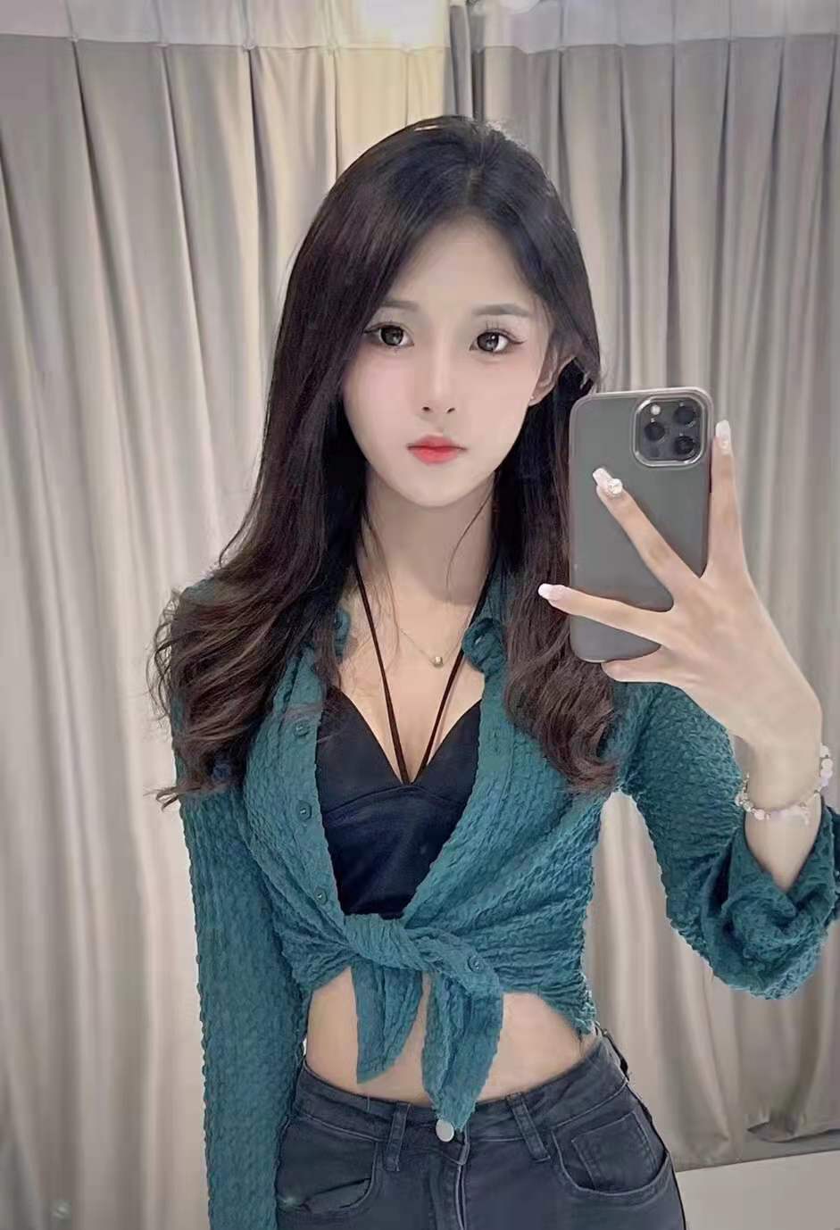 又有服务又有颜值的小姐姐