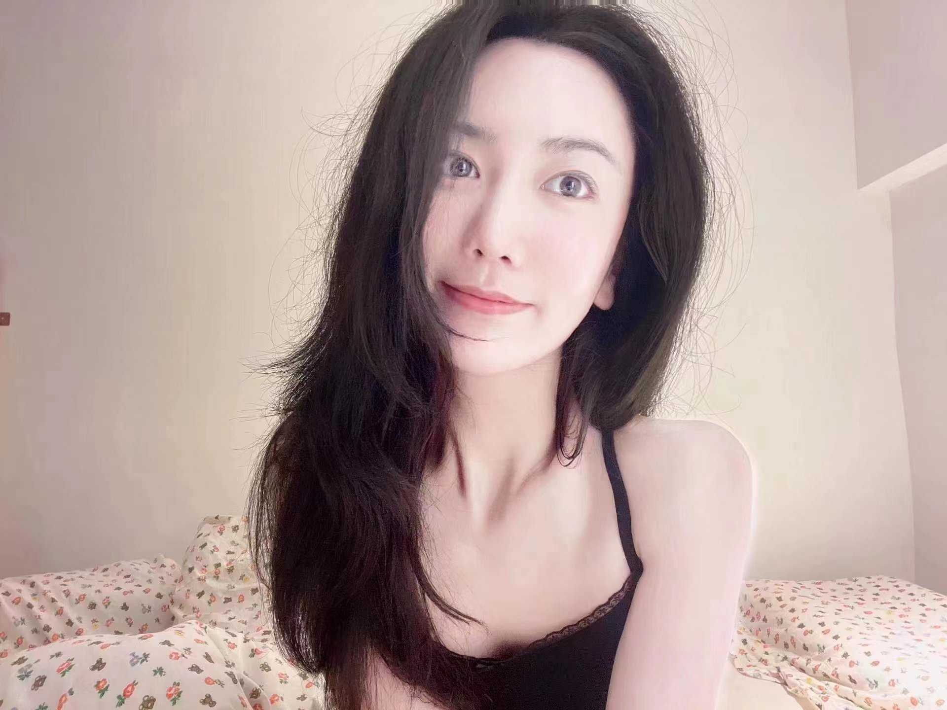 耐看，看着就很想干的，活好人美