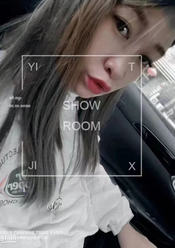 小姐姐前凸后翘，性感丰满