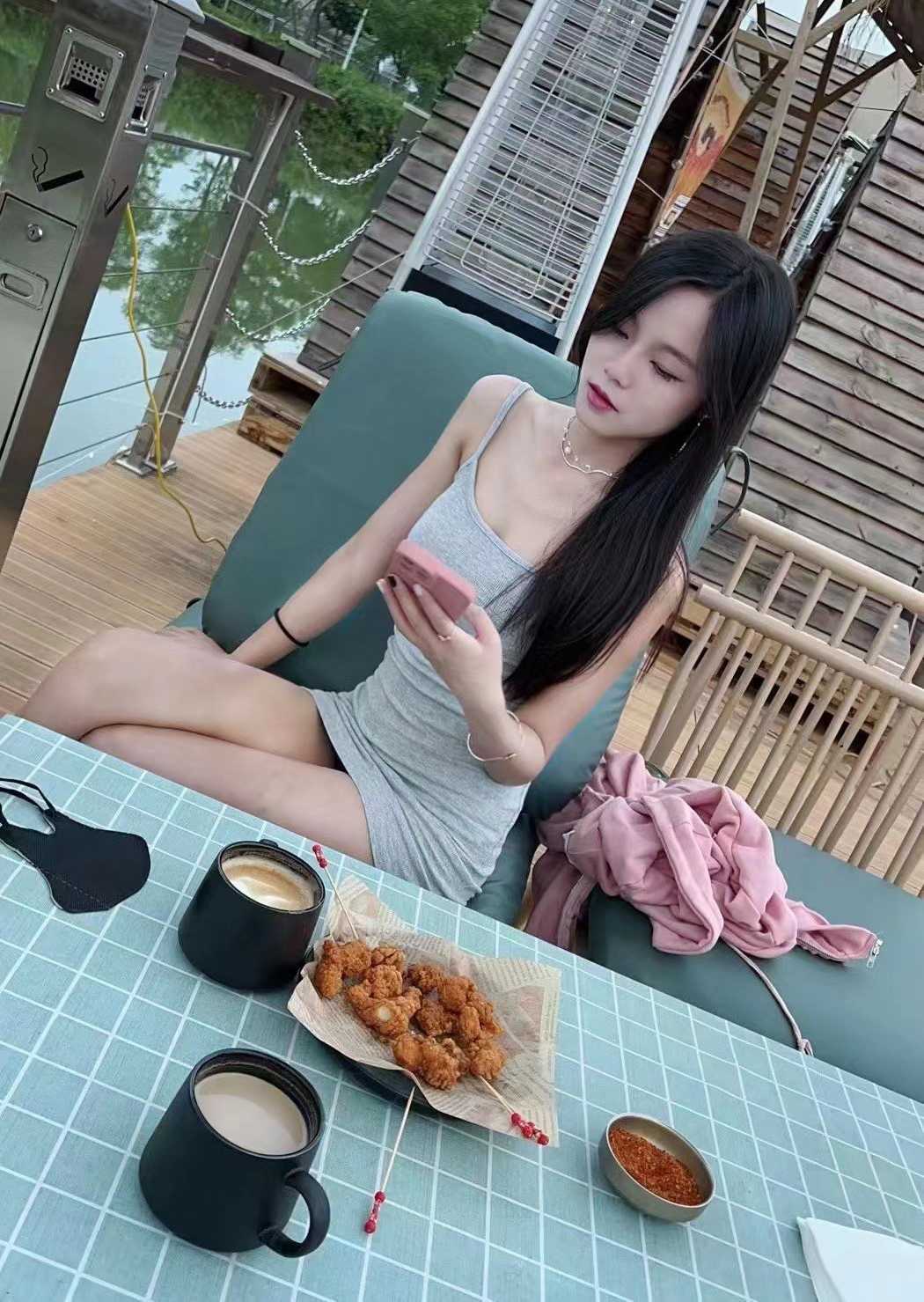 成都美女，年轻有活力