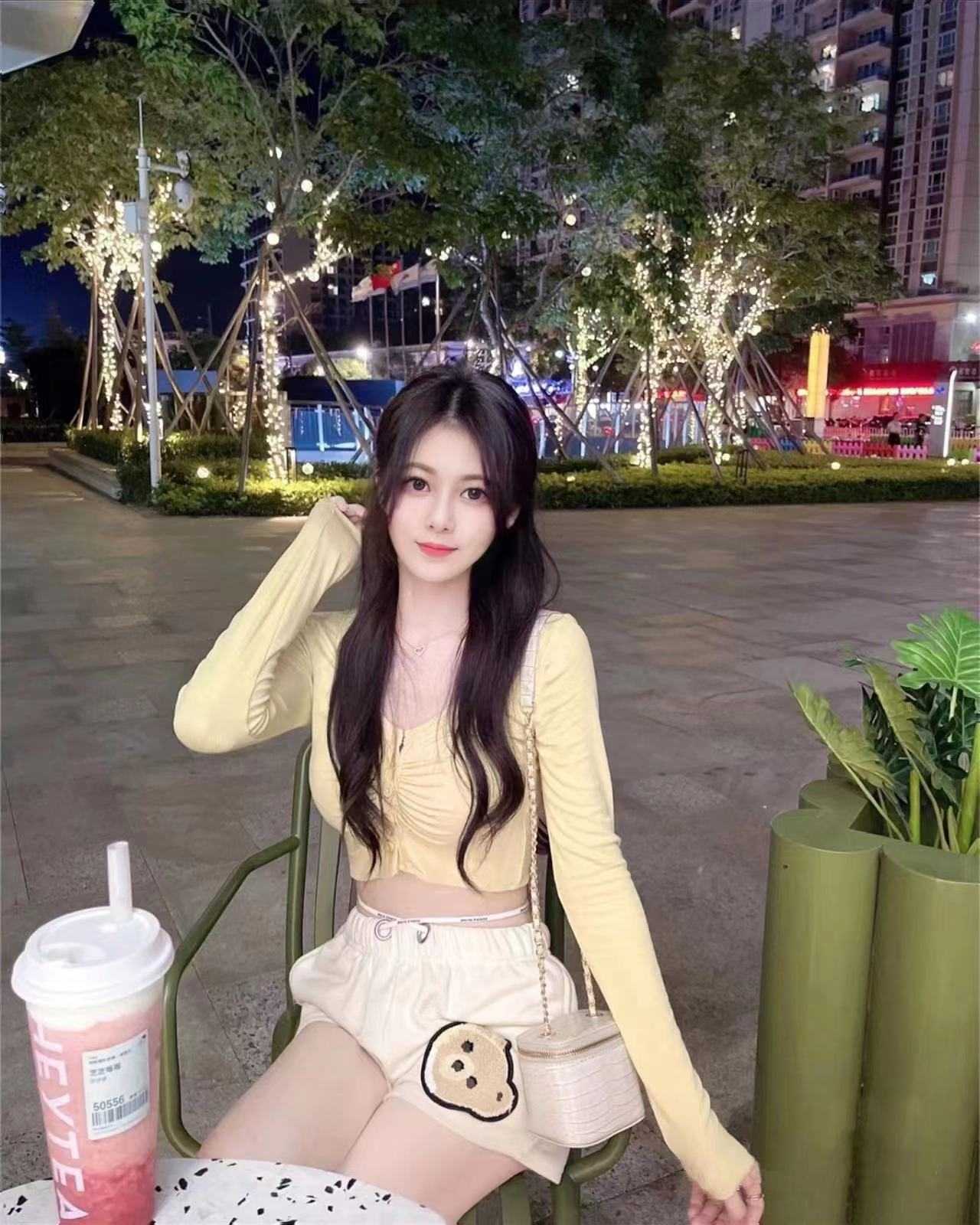 吴中区朵拉_00年极品嫩模