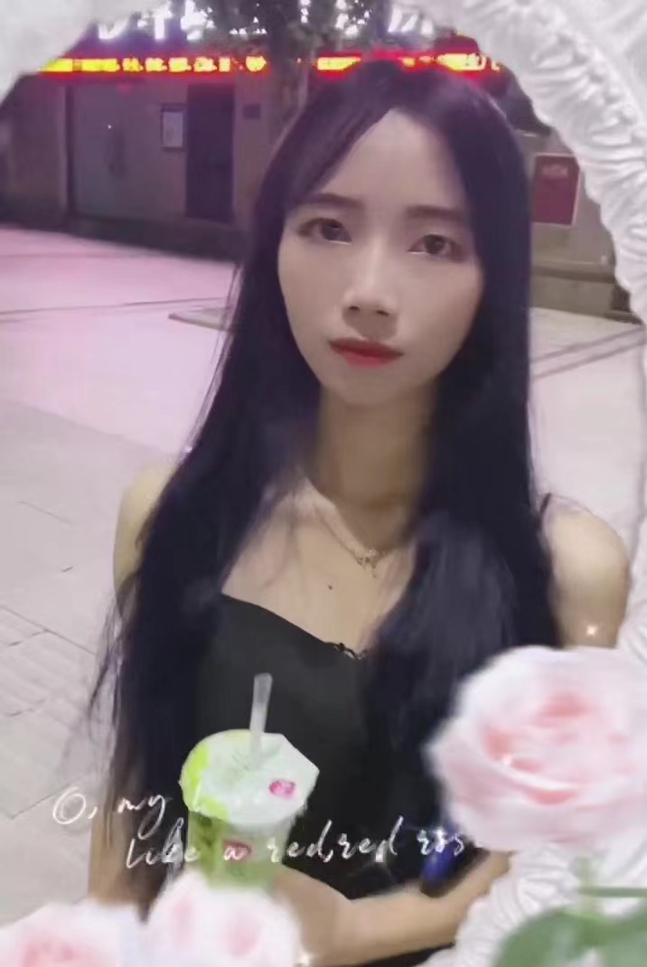 身材高挑的小妹子