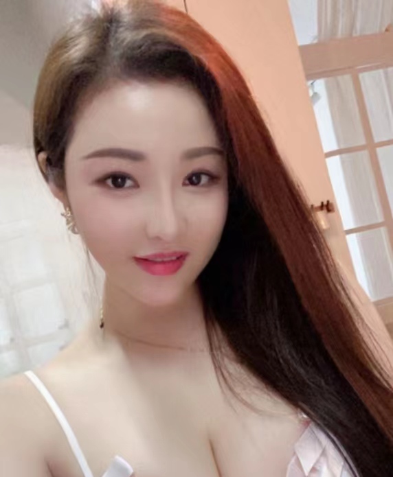 性感火辣大胸御姐