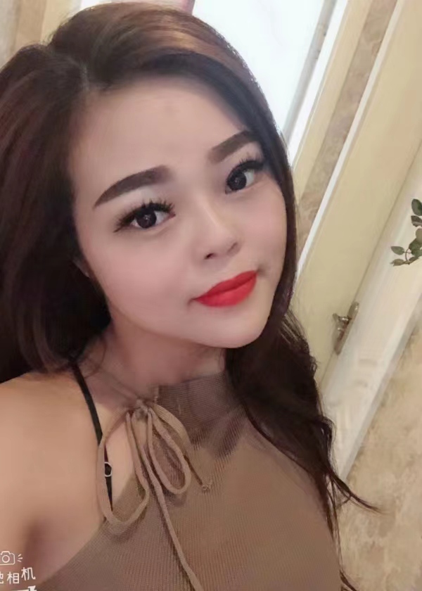 总结温婉可人，耐心贴心。