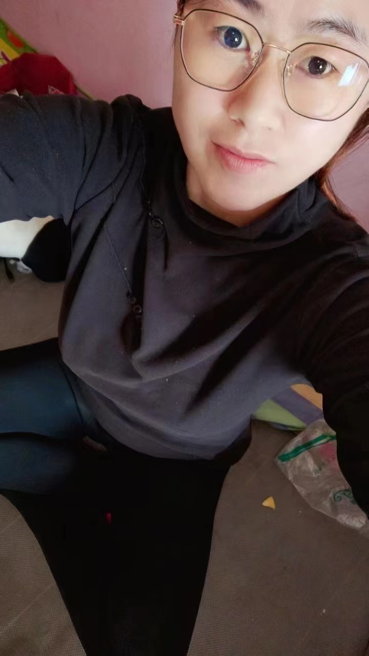 胸大服务还不错的少妇