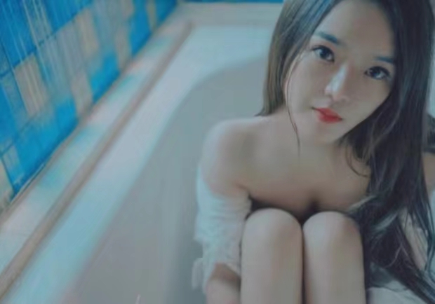 热情娴熟，亲和力强，听话会配合