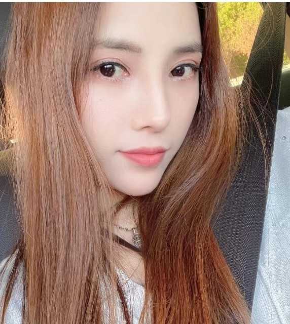 眼神超级有诱惑力