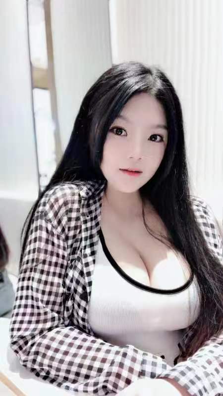 极品身材嫩妹一枚