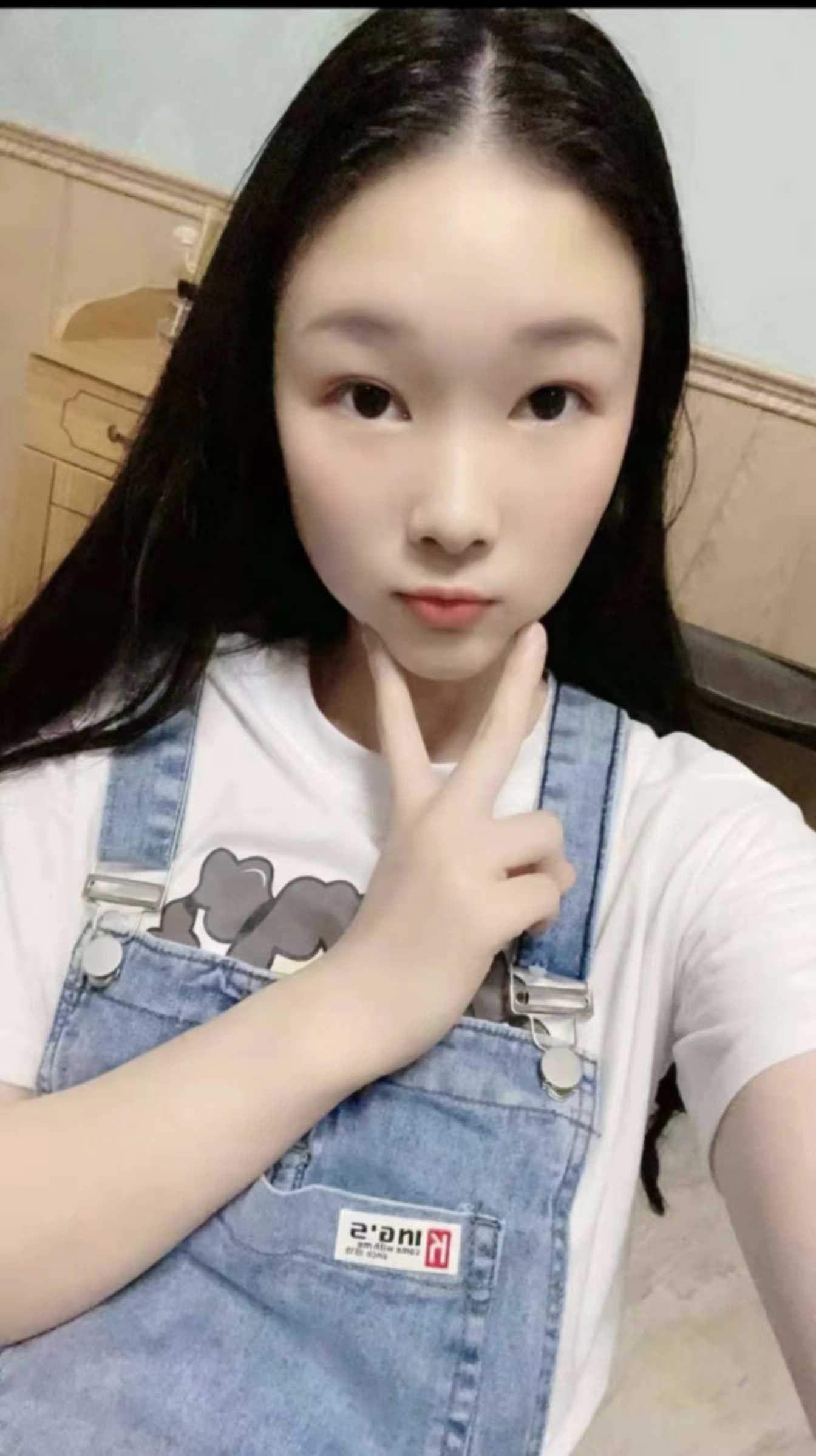淡妆小美女，健谈活好