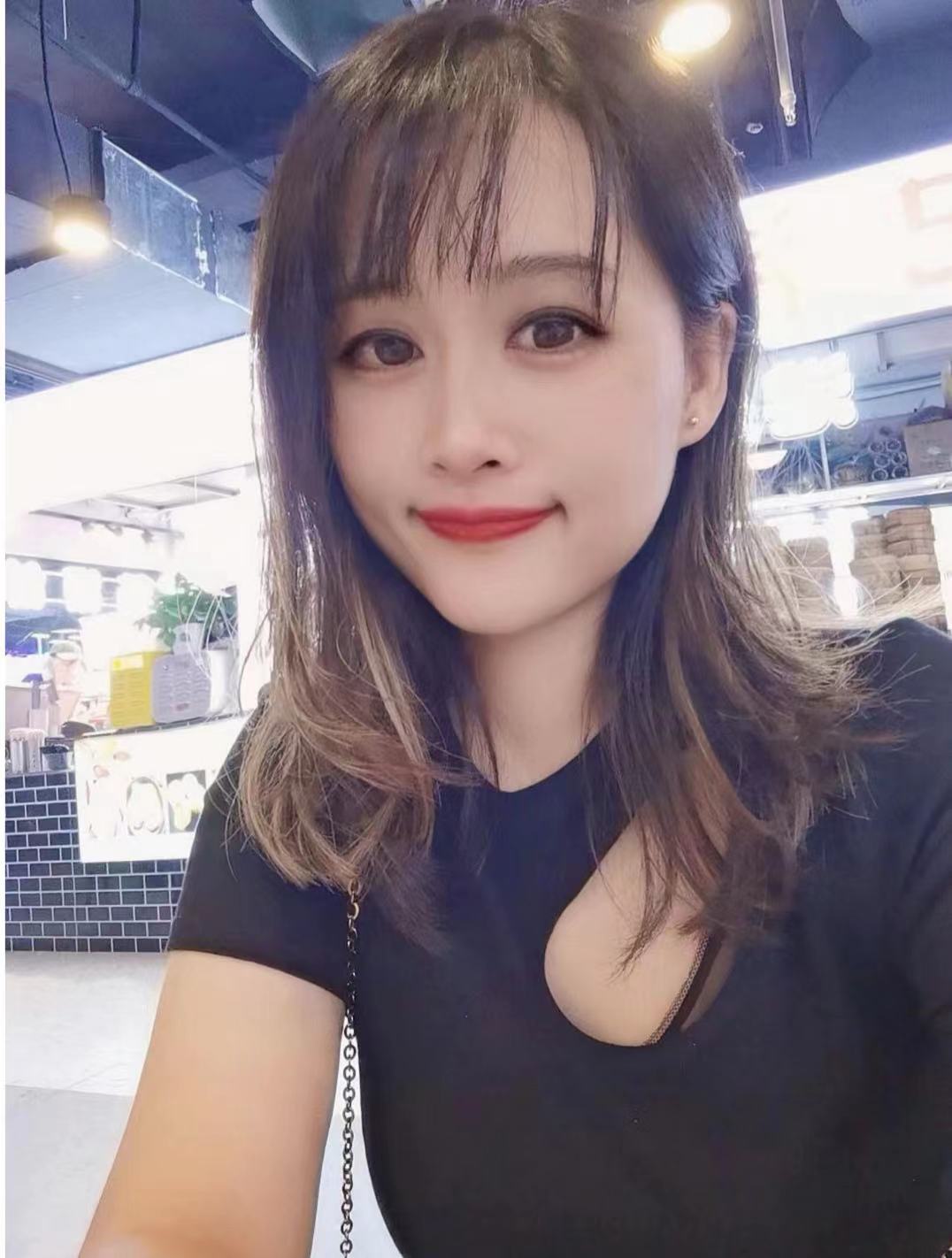 园区大胸兼职妹妹