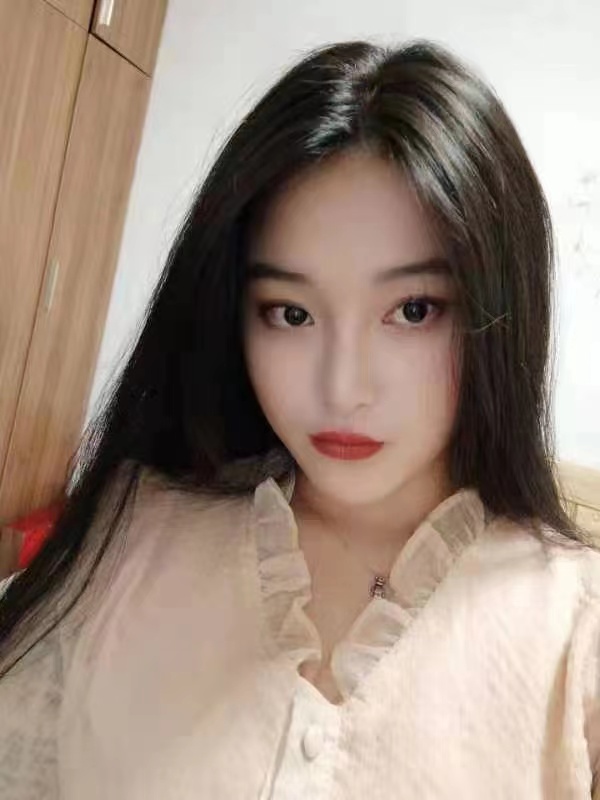 体验感满满的小姐姐