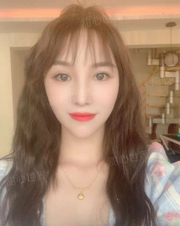 不耐艹的小少妇