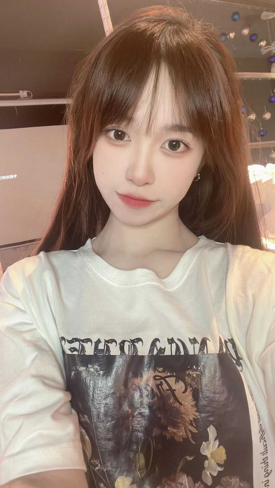 各方面都超级满意的年轻妹妹