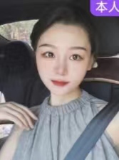 还算漂亮的妹子