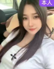 胸超级大的美女