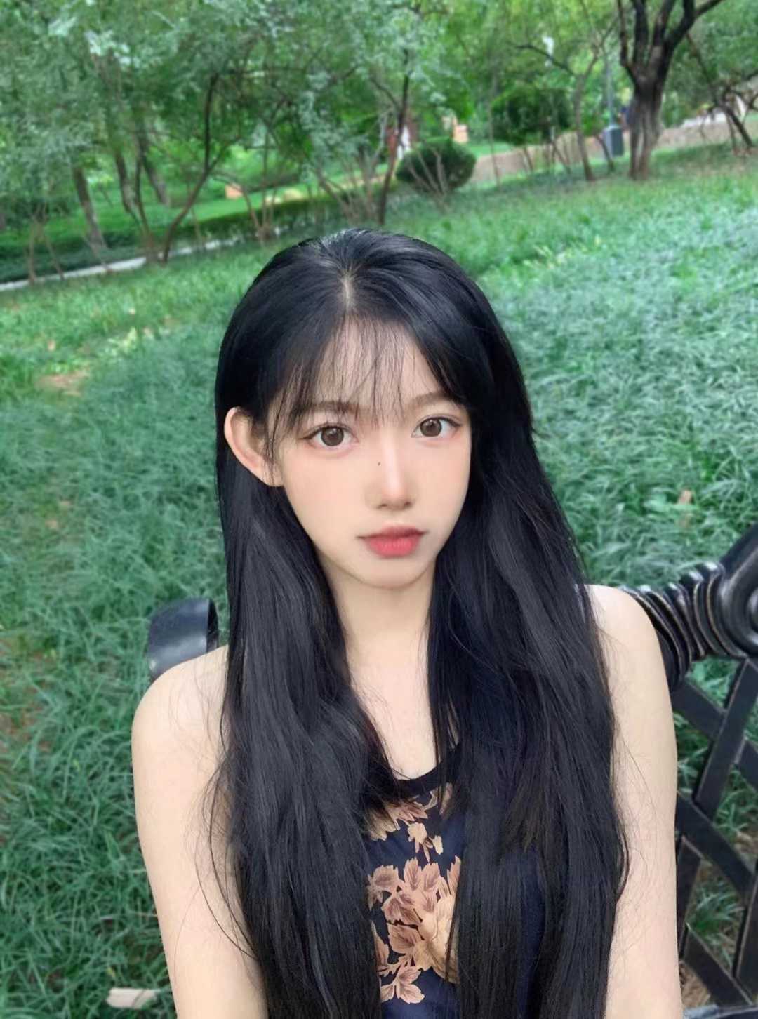 年轻功夫好，白皙滑嫩