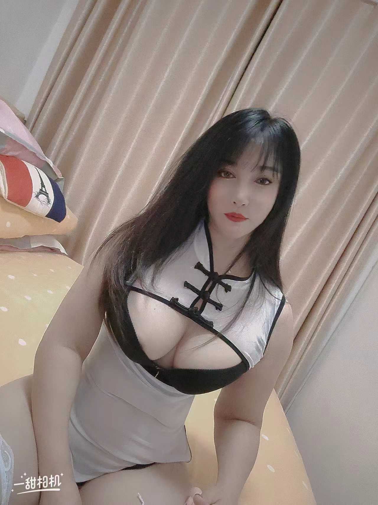 真人丰满，胸超级大的东北小辣椒