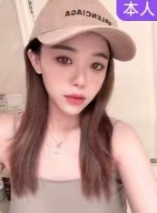 身材很好的丝袜小少妇，年轻漂亮