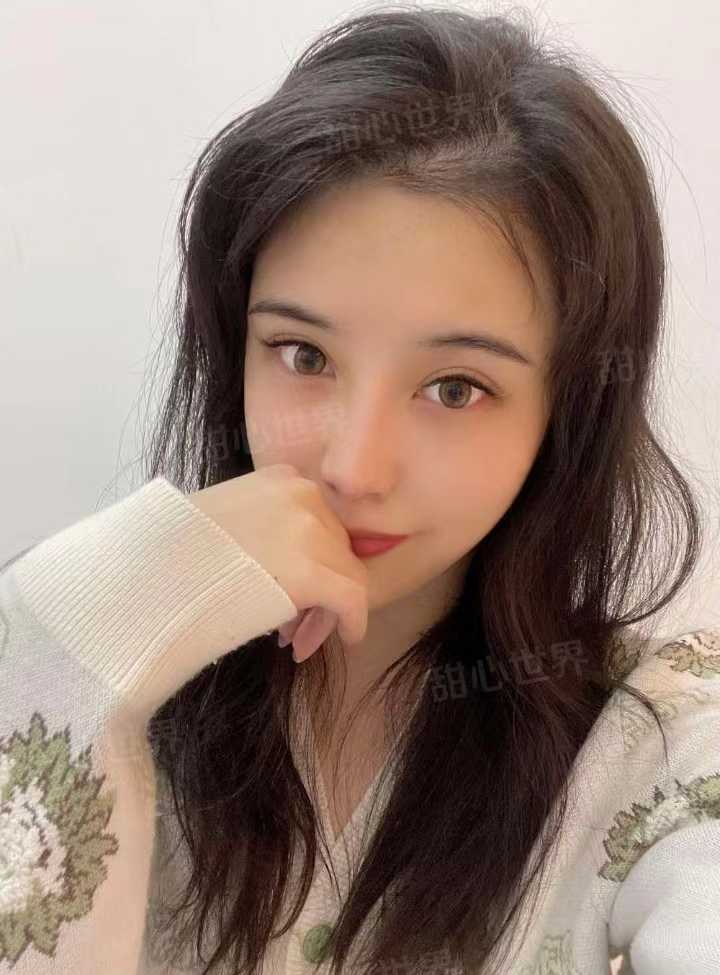 超年轻的温柔可爱的小姐姐