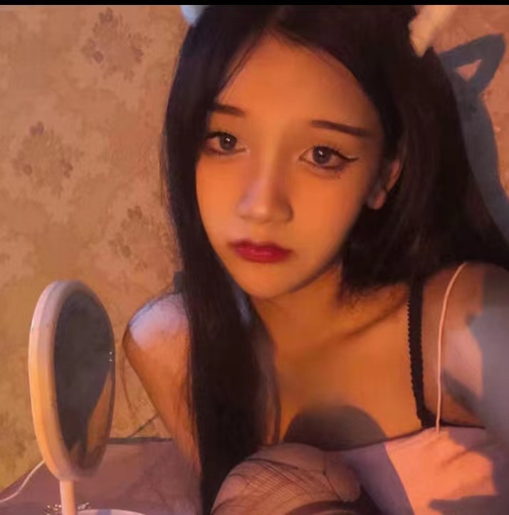 久久不能忘怀的兼职学生妹