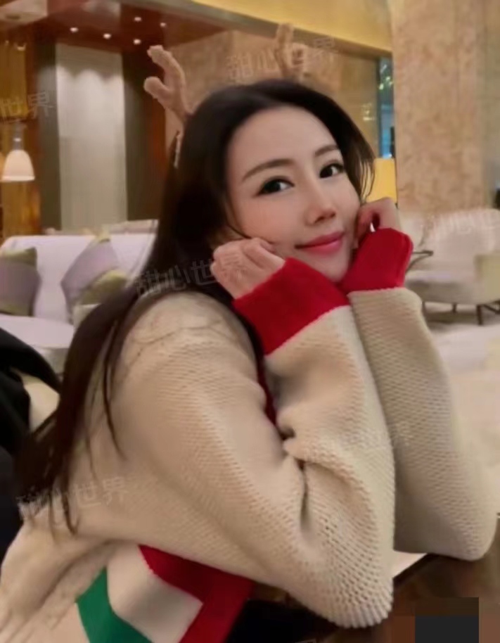 很优雅的制服妹妹