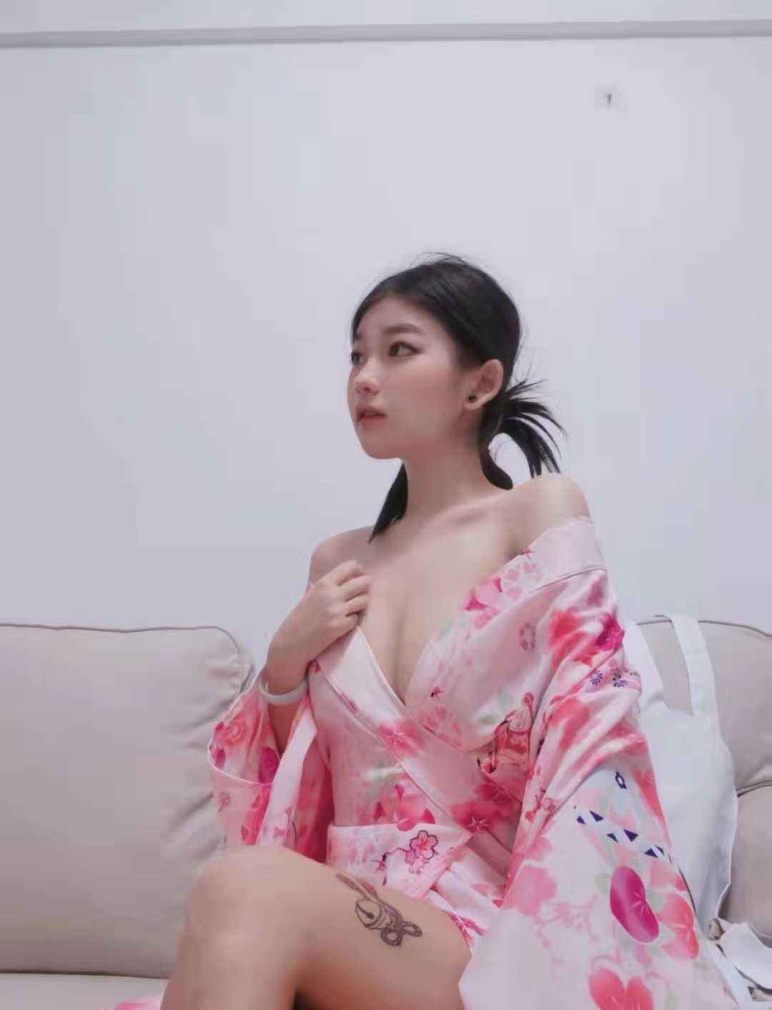 天河巨嫩小妹妹