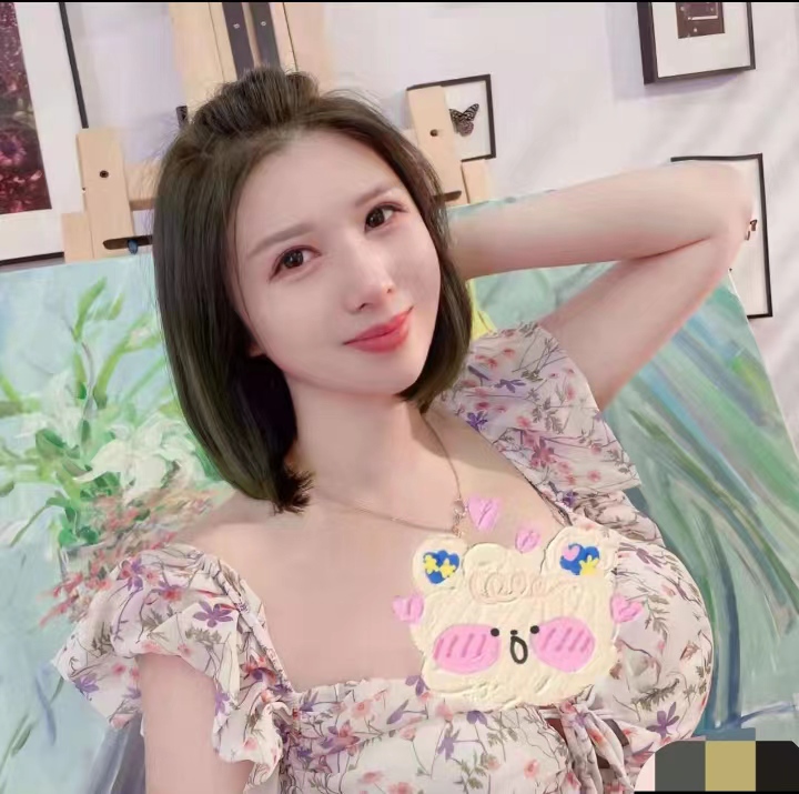 值得一试的大奶少妇