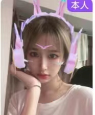 年轻貌美的学生妹兼职