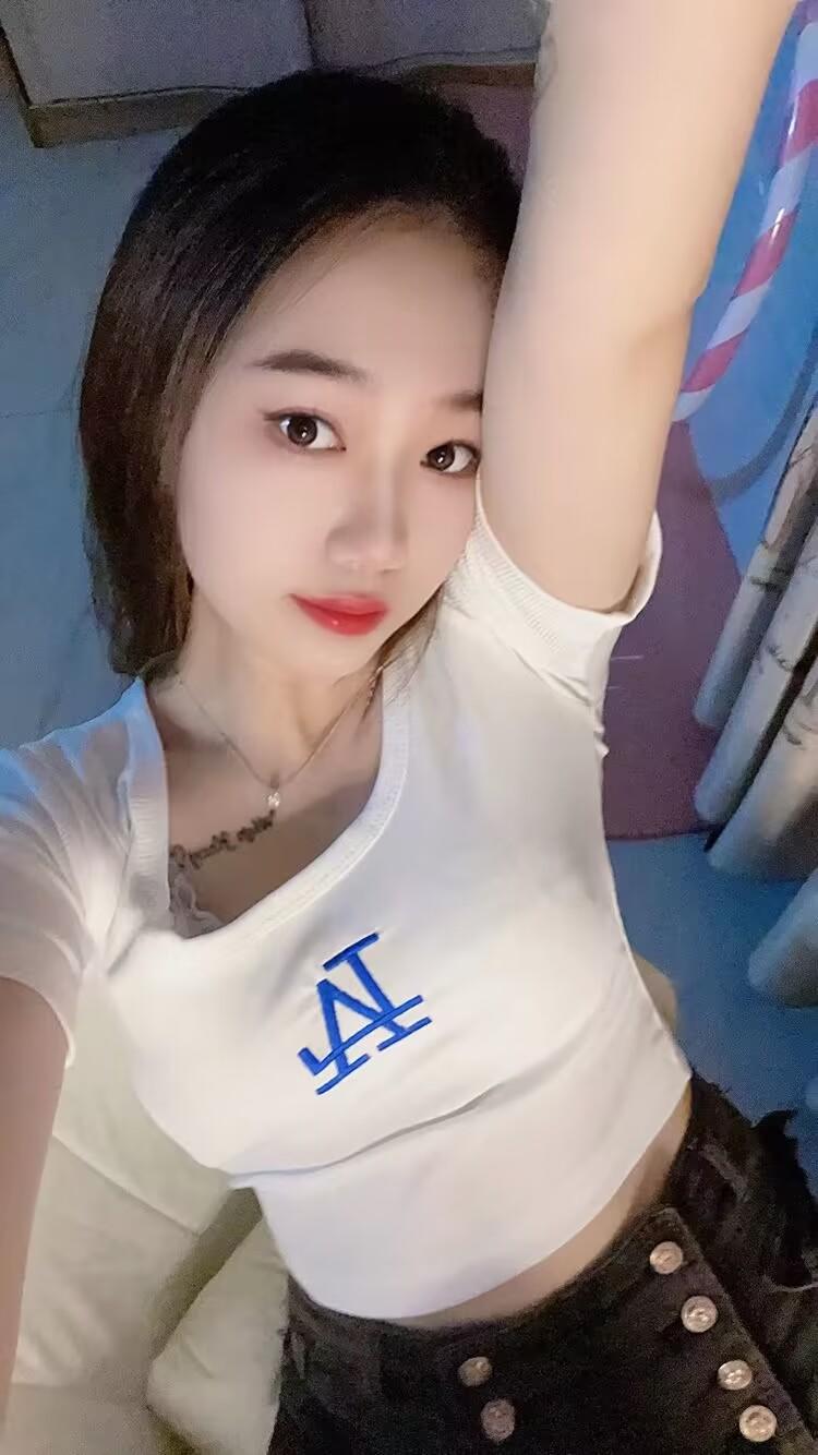 护士装淫荡妹妹