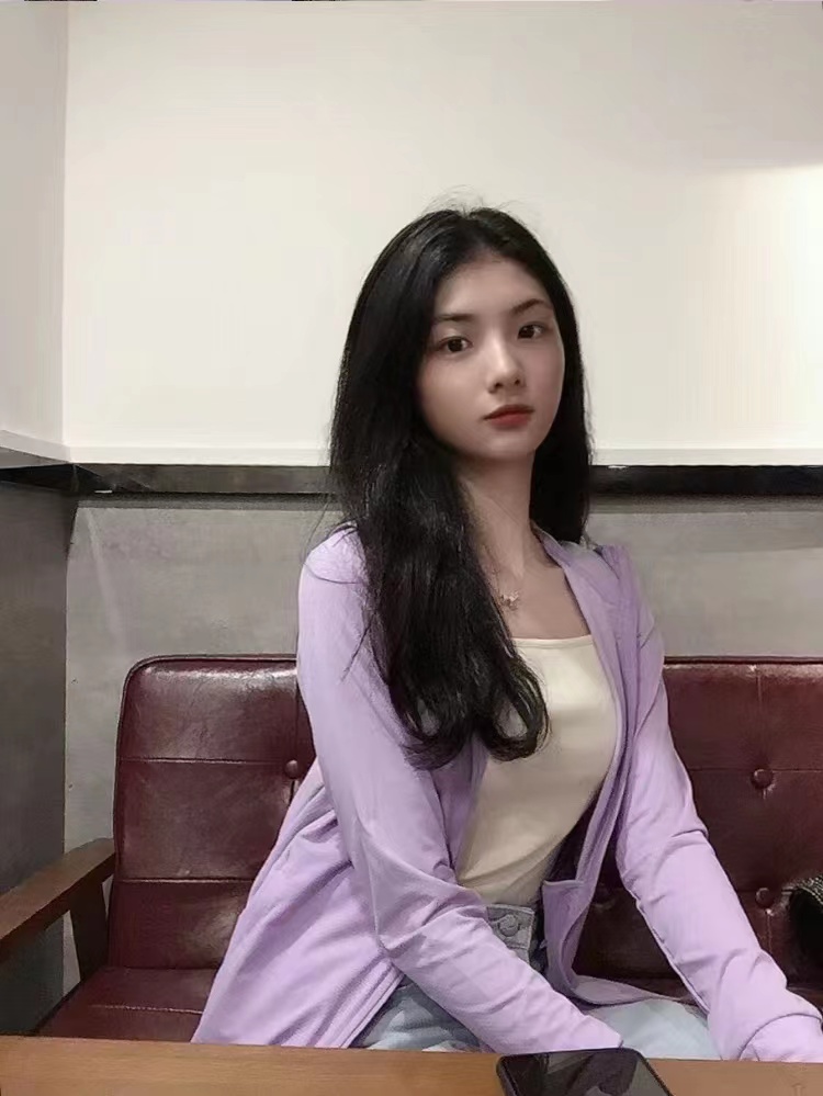 不墨迹直入主题那种，水多，小酥胸挺挺的。