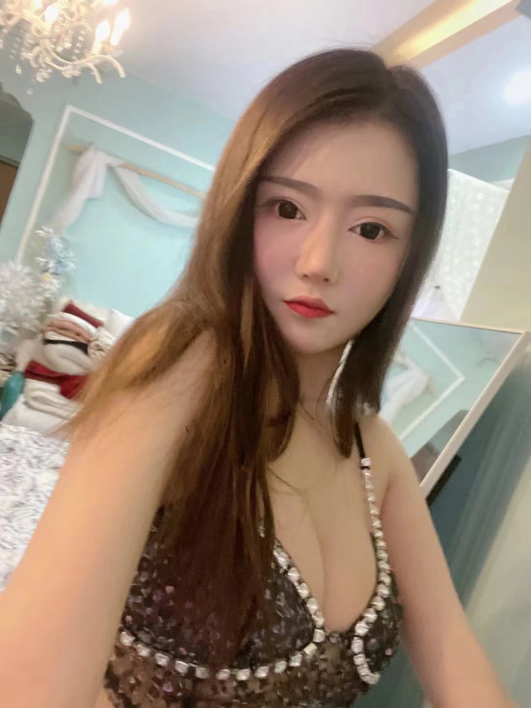 妹子也相当卖力，真是一次愉悦的体验