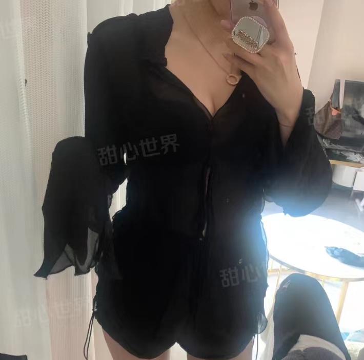 年轻有身材有颜值的妹妹