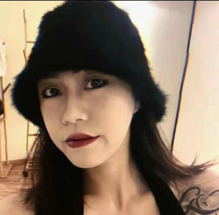 身材高挑有纹身的Sao姐姐