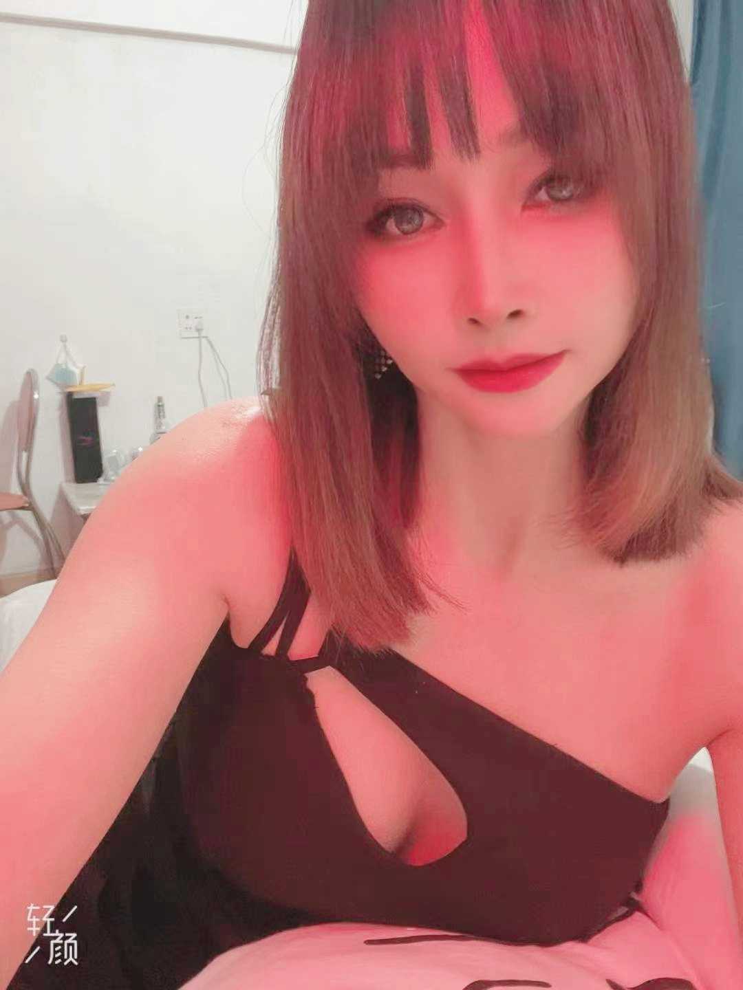 萧山御姐白露妹妹