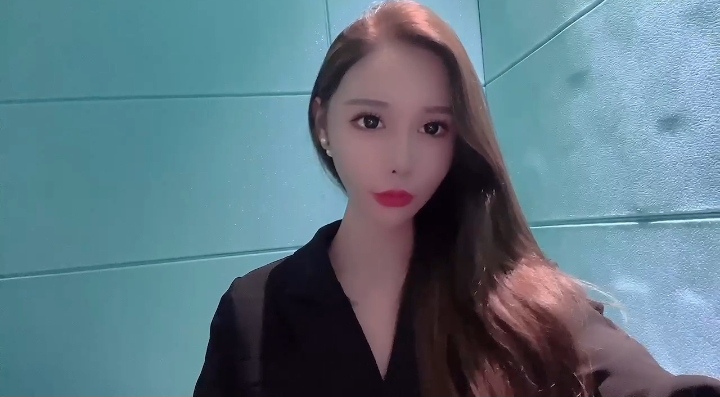 女仆情趣黑丝短袜幼师小仙女三点粉