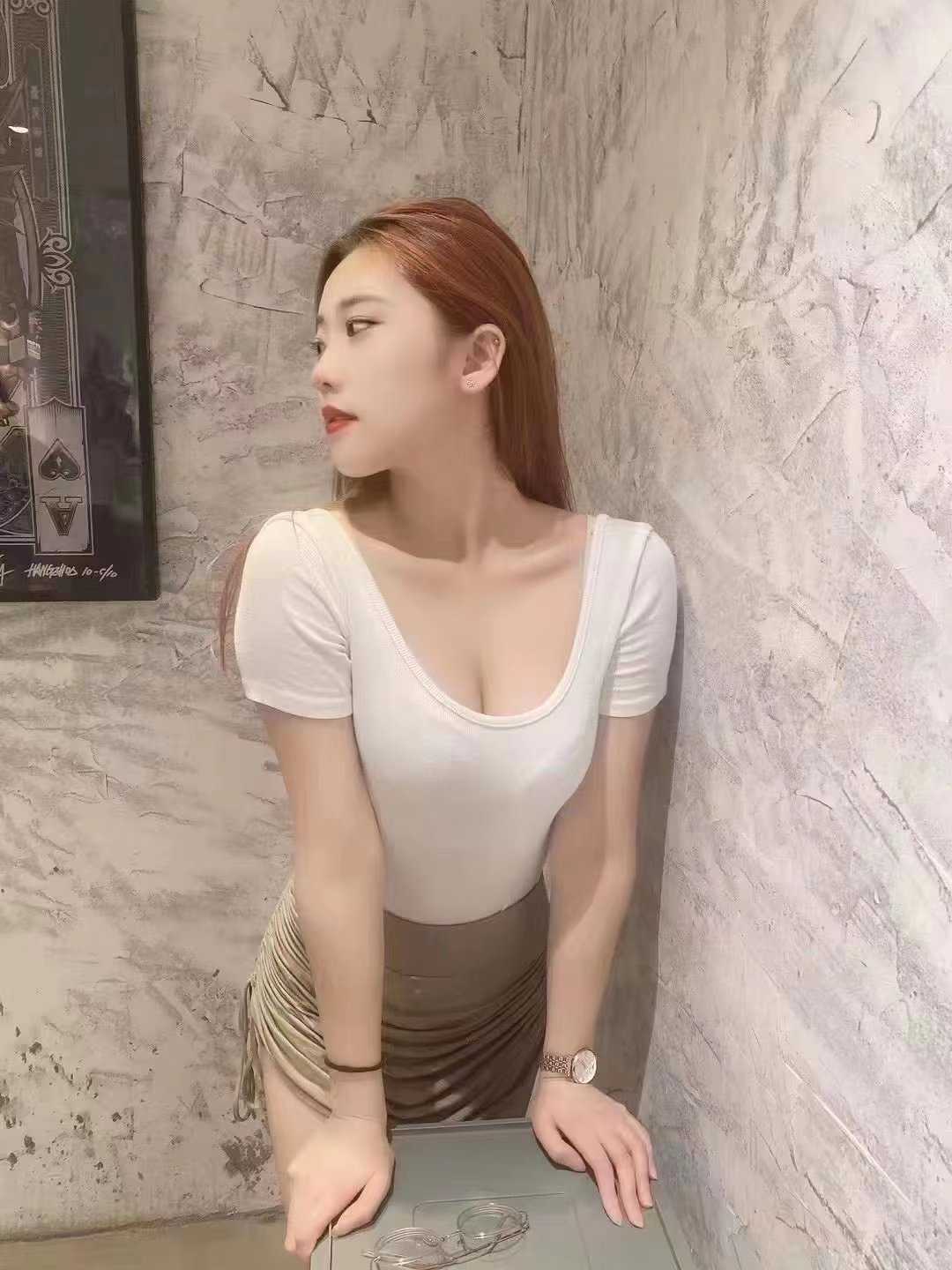 她的服务意识非常棒,一点都不机车